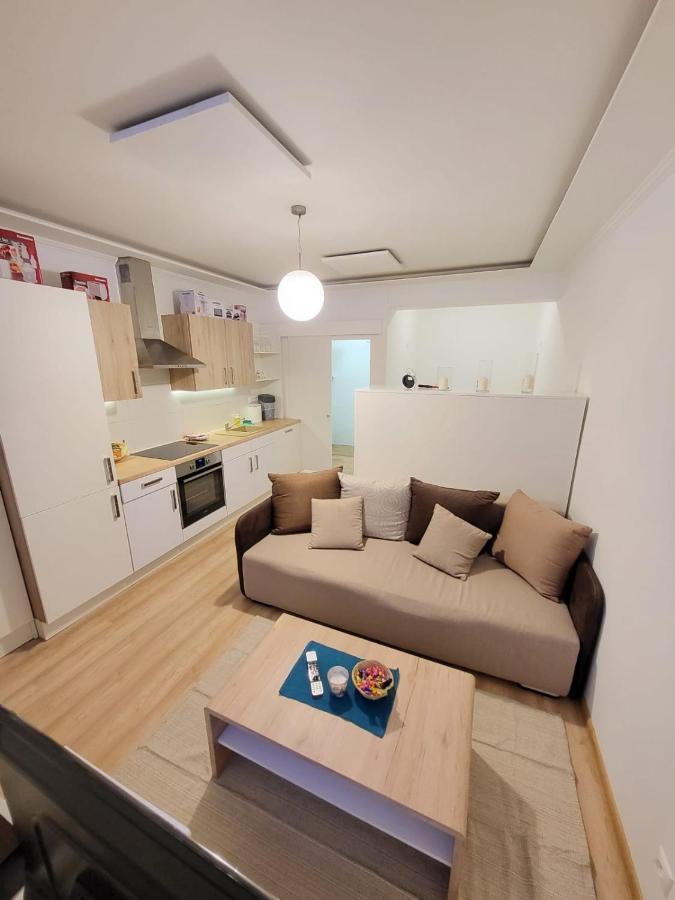 Velky Apartman 3 Bratislava Exterior photo