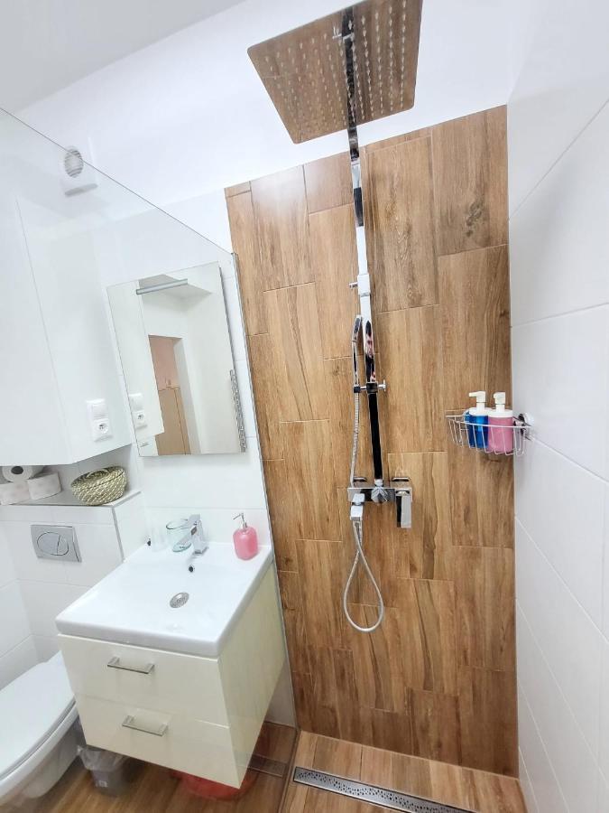 Velky Apartman 3 Bratislava Exterior photo