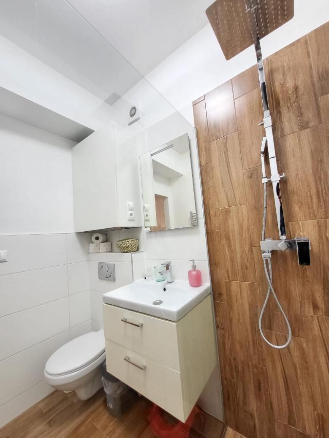 Velky Apartman 3 Bratislava Exterior photo